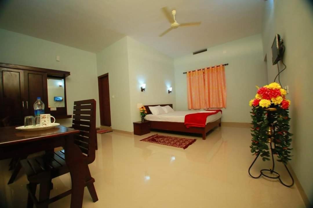 Pknhomestay Kumily Thekkady Eksteriør billede