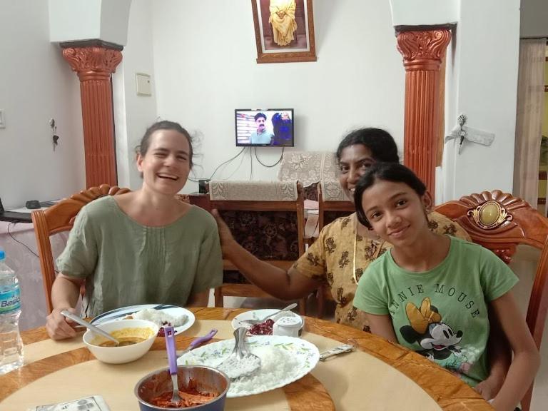 Pknhomestay Kumily Thekkady Eksteriør billede